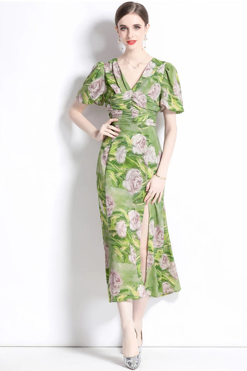 Stylish & Trendy High Quality Floral Design, V-Neck, Pleated Empire Waist, Day & Eveningwear, Cocktail, Party Dress